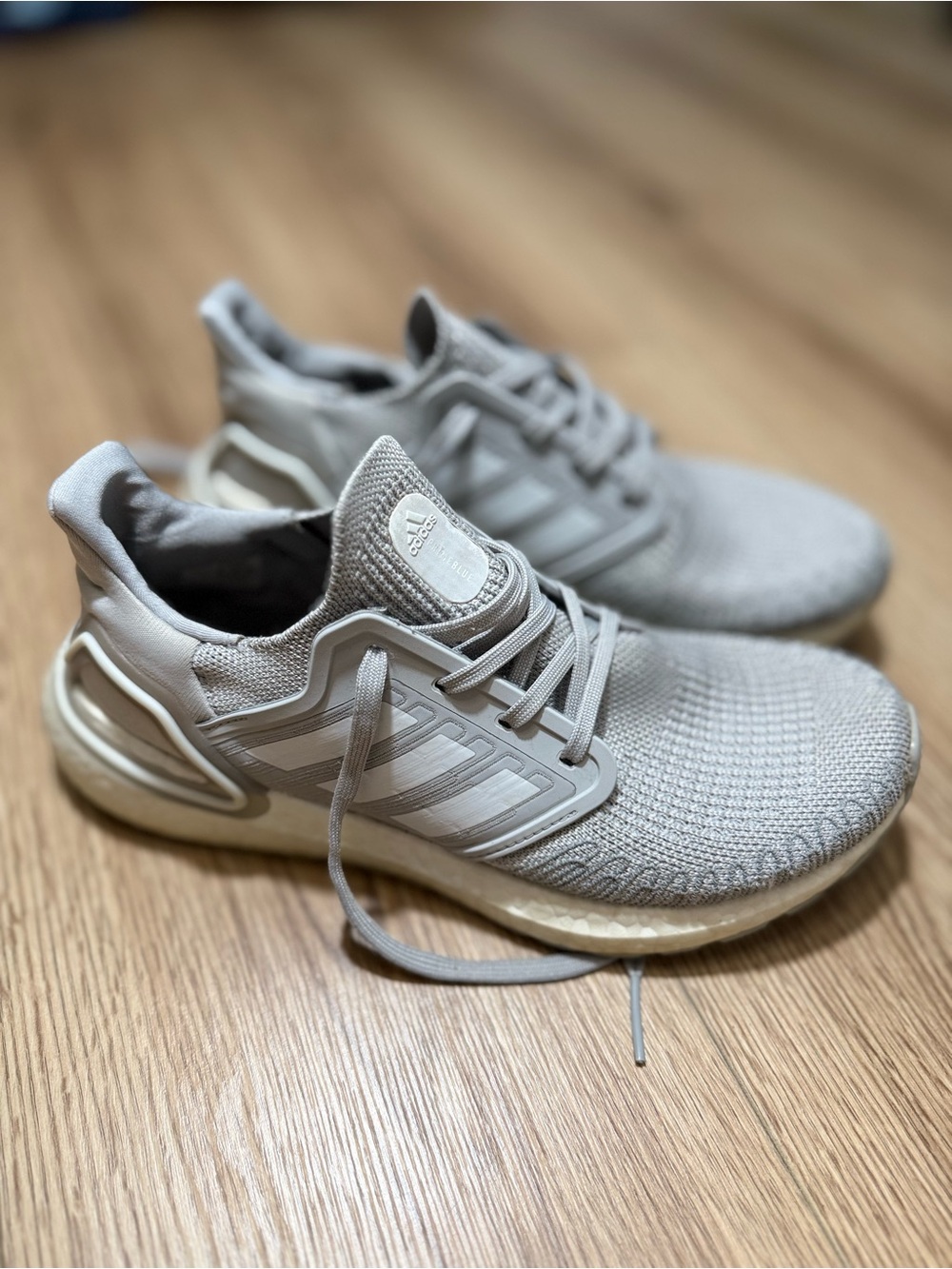 adidas Men's Light Gray Knit Running Sneakers